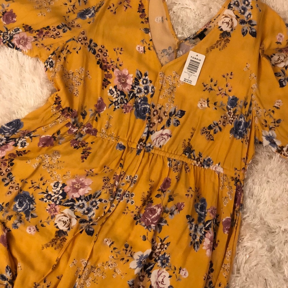 NWT Torrid Yellow Floral Dress